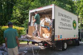 Best Commercial Junk Removal  in Oskaloosa, KS